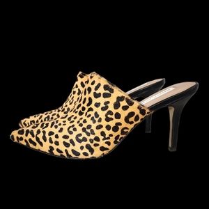 🐆SAKS Leopard Print Stilettos